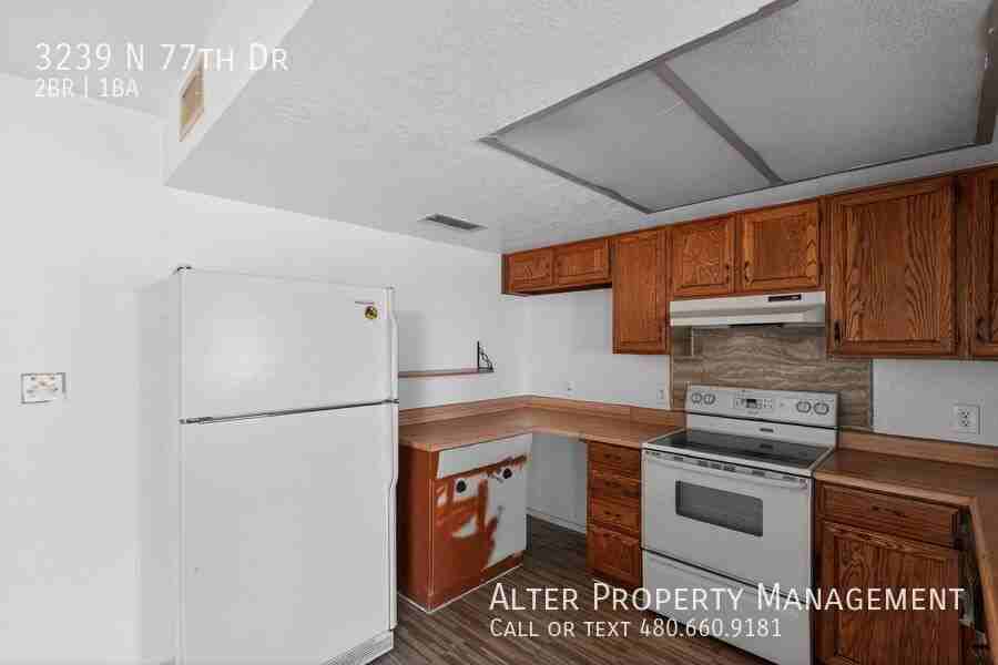 3239 N 77th Dr - Photo 7 of 15