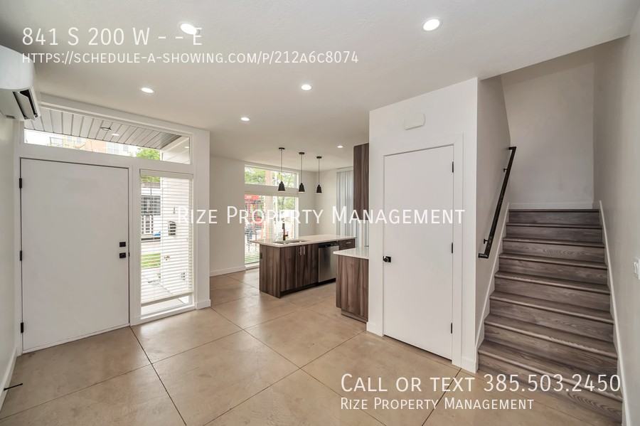 841 S 200 W #E - Photo 5 of 13