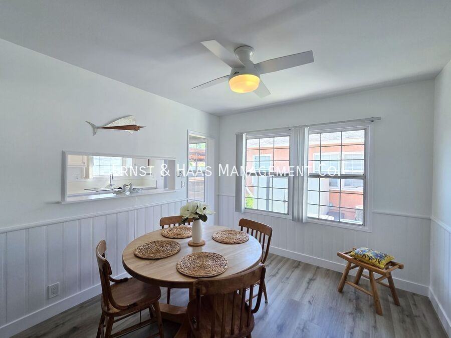 2814 Candlewood St - Photo 7 of 23