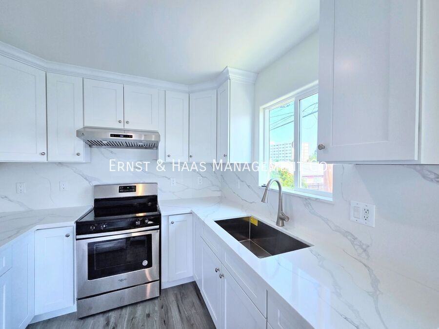 1320 Lewis Ave #B - Photo 7 of 21