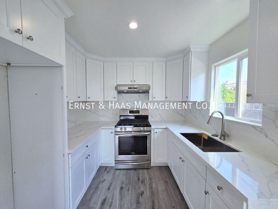 1322 Lewis Ave #1322A - Photo 7 of 20