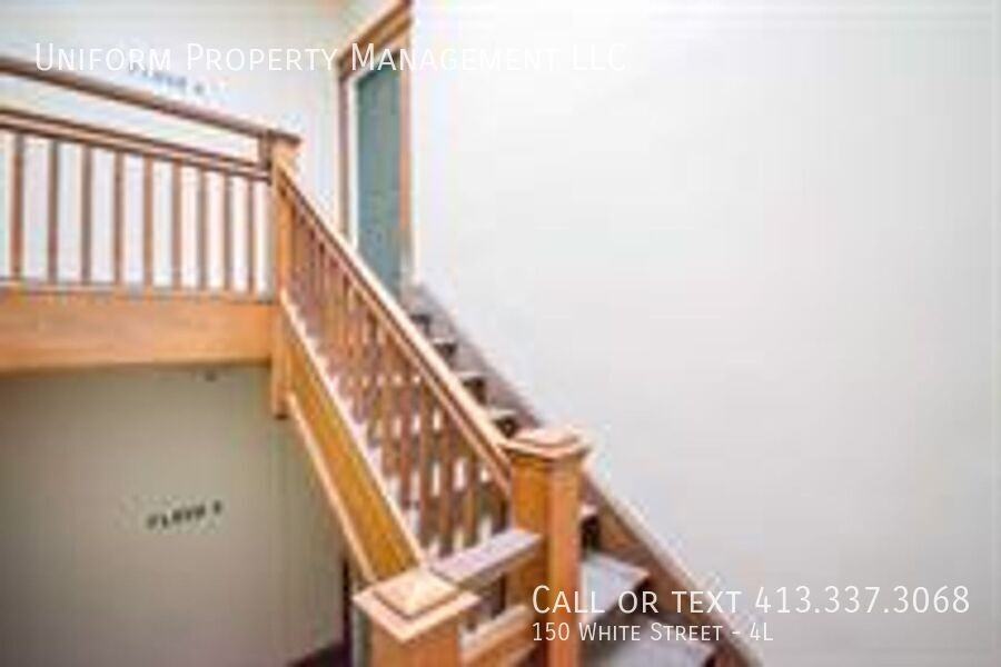 150 White St #4L - Photo 4 of 28