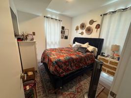 featured image of 3029 W Glenwood Ave