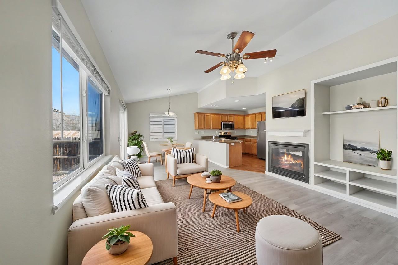 2326 Klein Pl - Photo 2 of 17