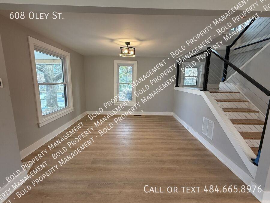 608 Oley St - Photo 4 of 17
