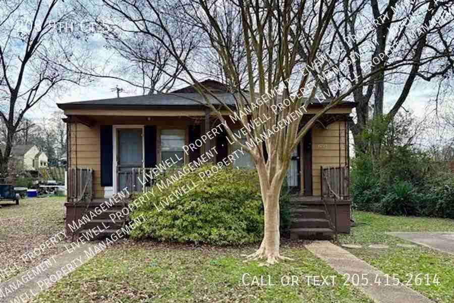 208 9th Ct S - Photo 2 of 7