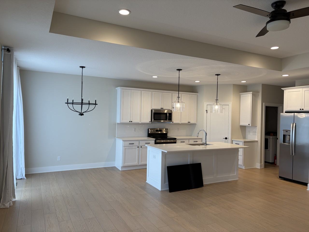 1229 Nw 32nd St #NA - Photo 3 of 10