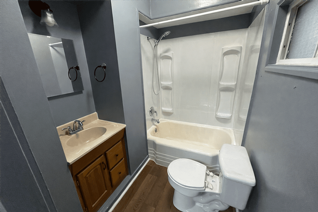 561 N Main St #1 - Photo 5 of 5