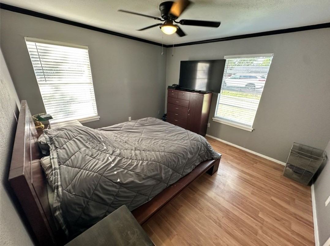 324 Collin St #NA - Photo 5 of 17