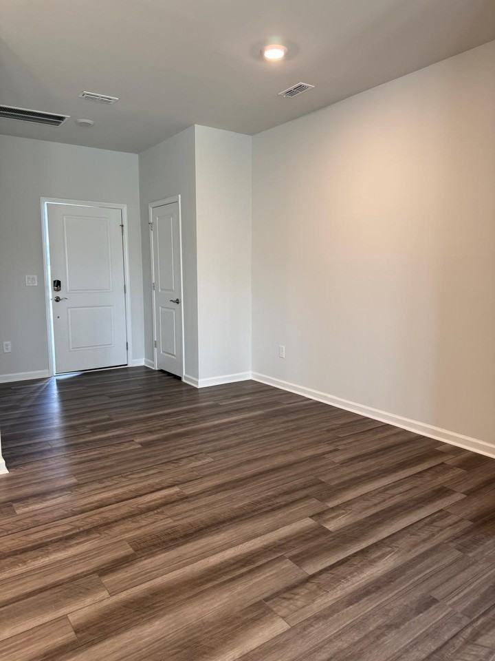 902 Plum Creek Pl #NA - Photo 5 of 16