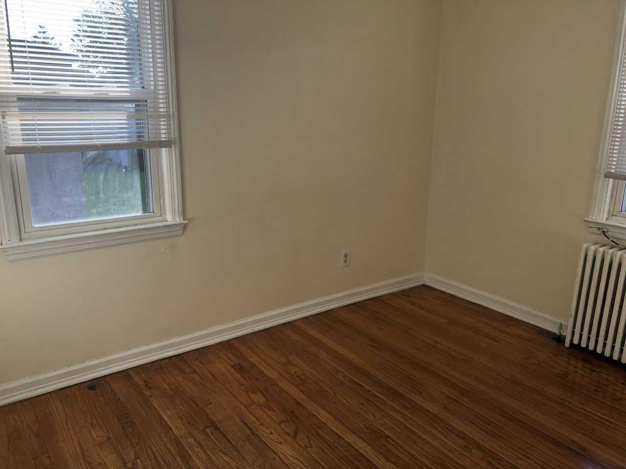 22 Lakeview Ave #4 - Photo 3 of 9