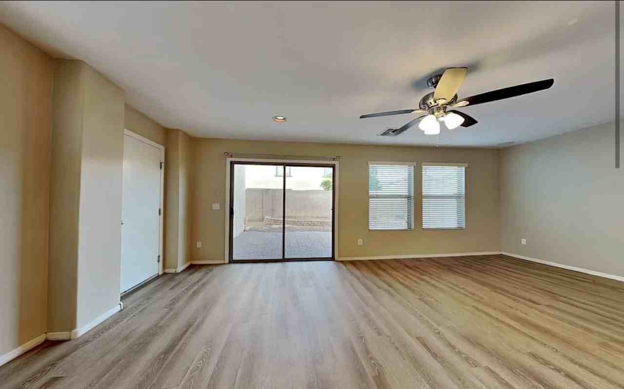 10994 W Mckinley St #NA - Photo 4 of 7