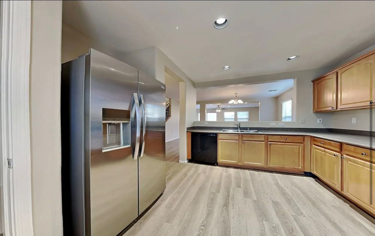 10994 W Mckinley St #NA - Photo 6 of 7