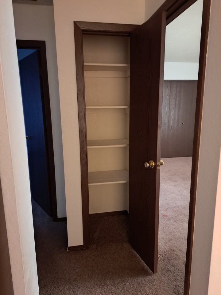 1203 Centennial Dr - Photo 5 of 13