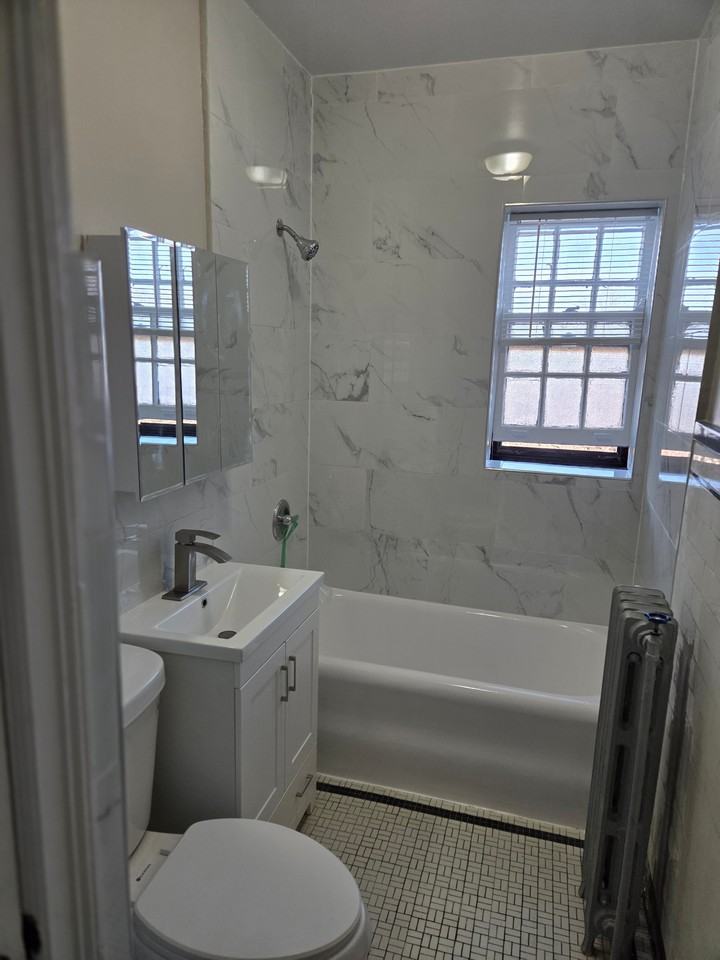 2559 Flossmoor Road #304 - Photo 7 of 19