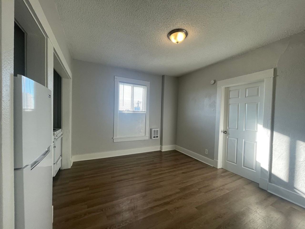 Lascelle Studio Suites - Photo 4 of 8