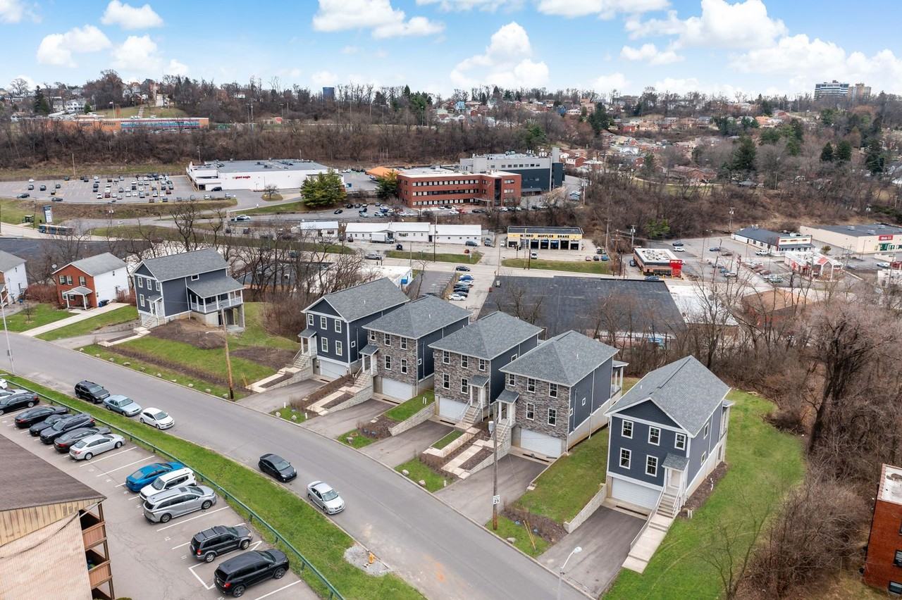 1827 Chessland St - Photo 4 of 42
