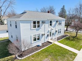 featured image of 1190 Minahan St