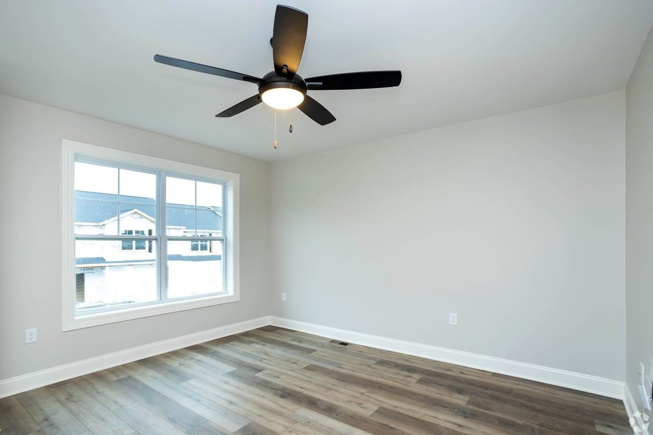 Marion Gardens Townhomes - Photo 2 of 26
