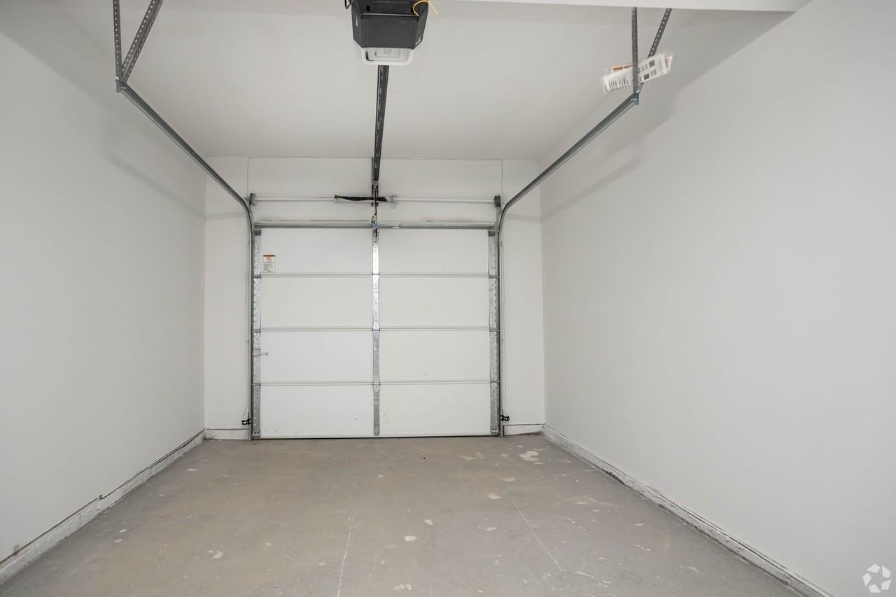 Marion Gardens Townhomes - Photo 3 of 26