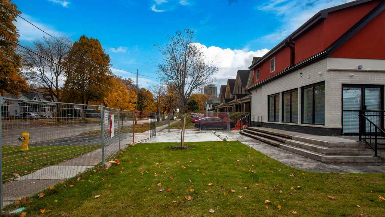 Horton St E & Colborne St - Photo 6 of 27