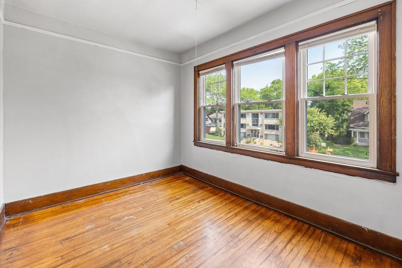 5-1722 - Photo 5 of 14