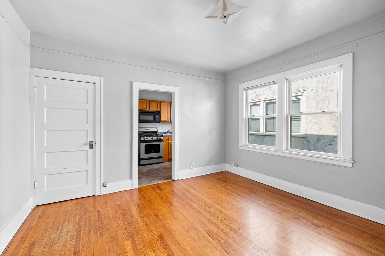 5-1722 - Photo 6 of 14