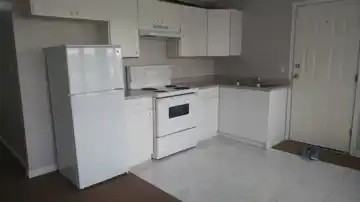 12210 102 A Avenue - Photo 5 of 10