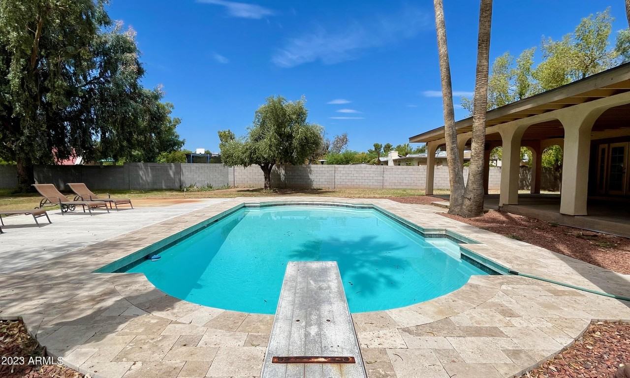 5337 E Thunderbird Rd - Photo 3 of 22