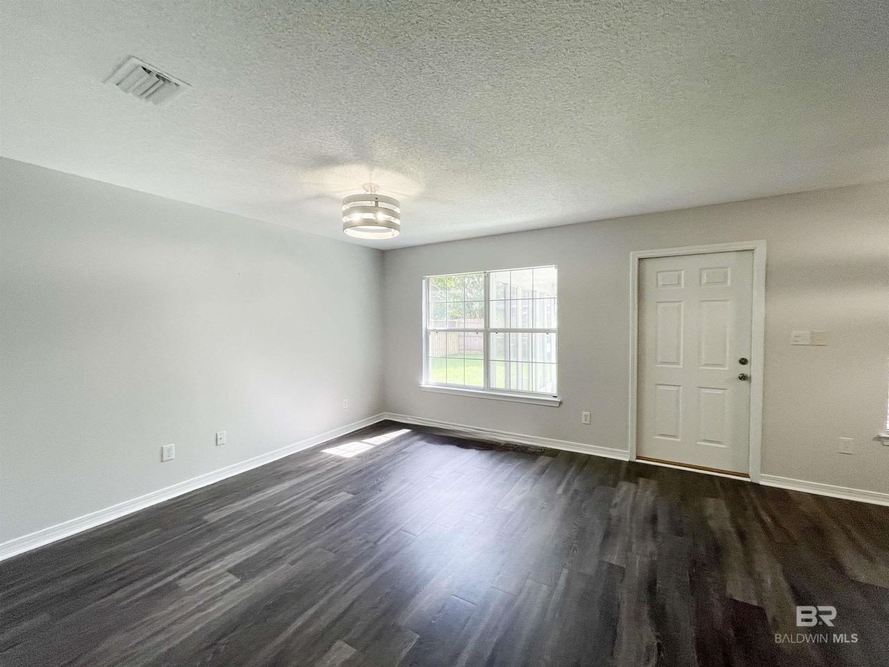 117 Kemper Ln - Photo 5 of 19