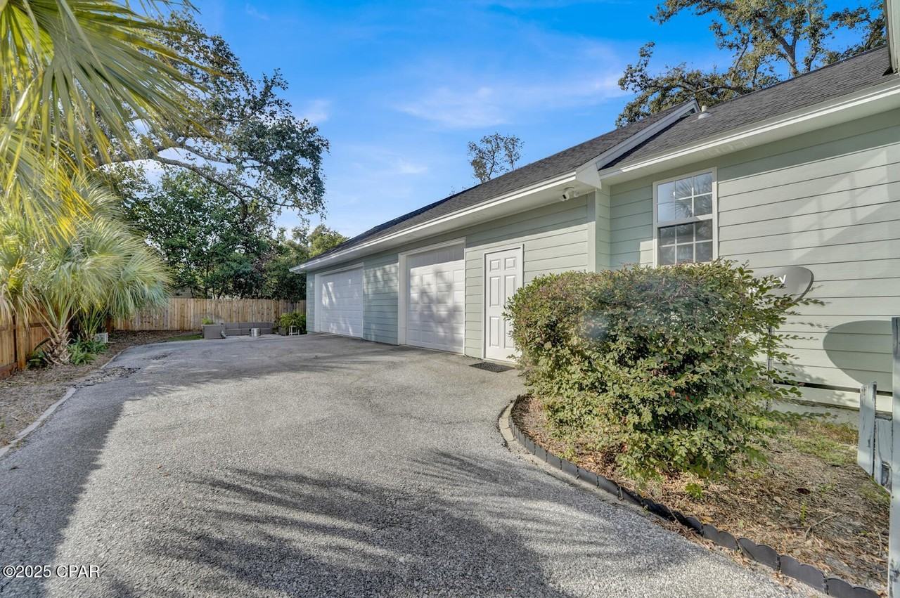 1611 Lake Ave - Photo 6 of 28