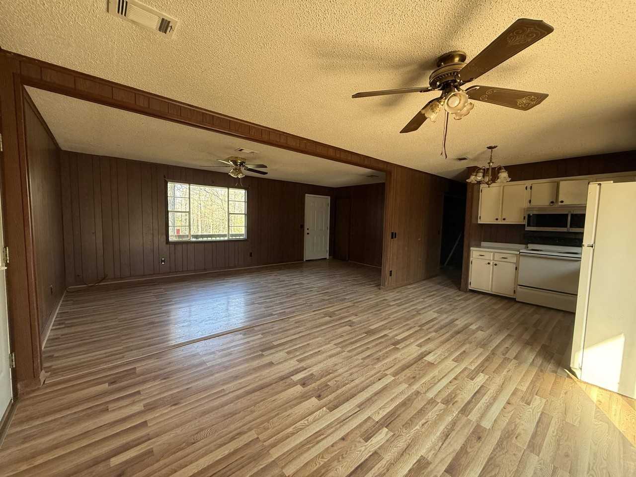 197 Deer Run Dr - Photo 7 of 11