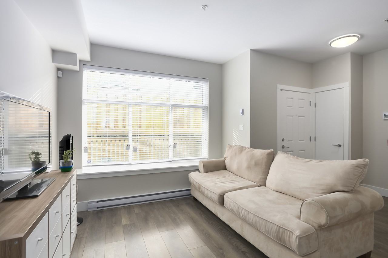 5188 Savile Row - Photo 2 of 21