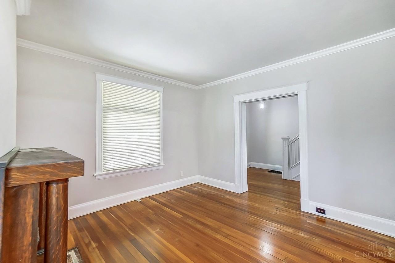 2846 Minot Ave - Photo 7 of 38