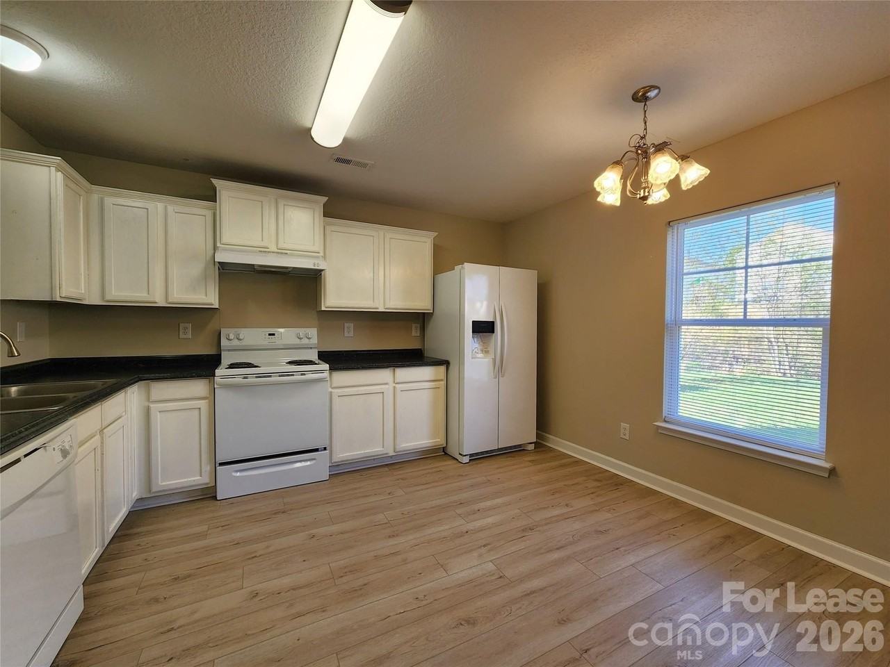 1445 Matthew Allen Cir - Photo 5 of 22