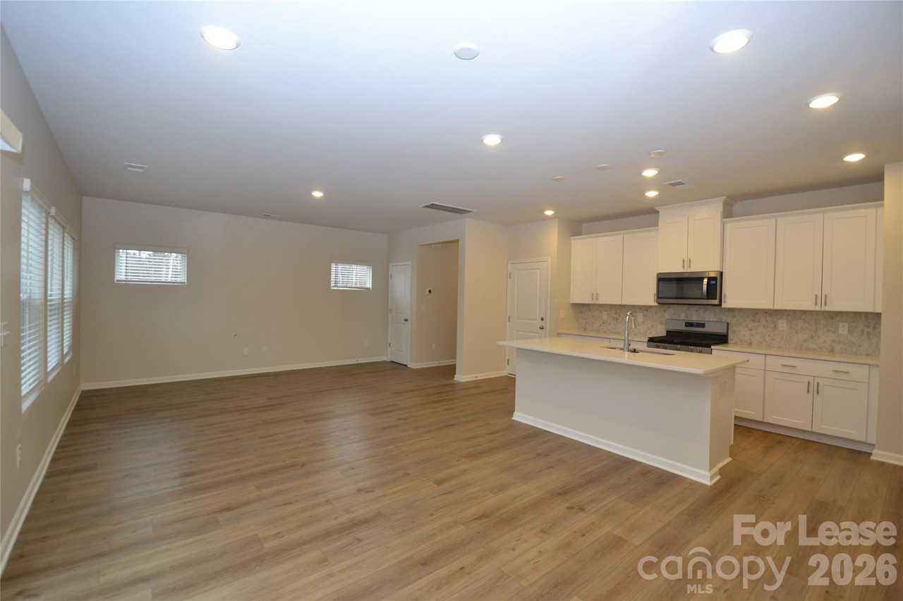 182 Guardian Gate Dr - Photo 7 of 25