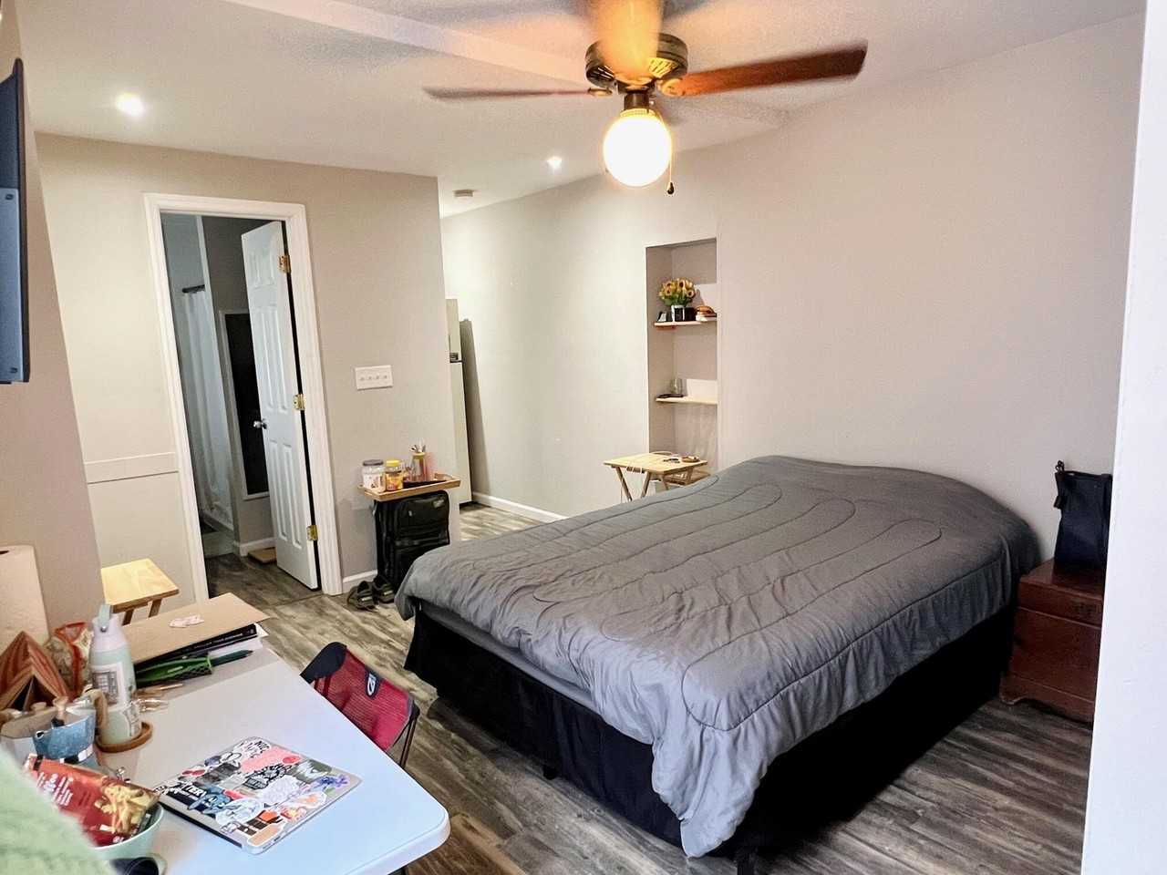 1412 Monitor St Unit 1/2 - Photo 5 of 10