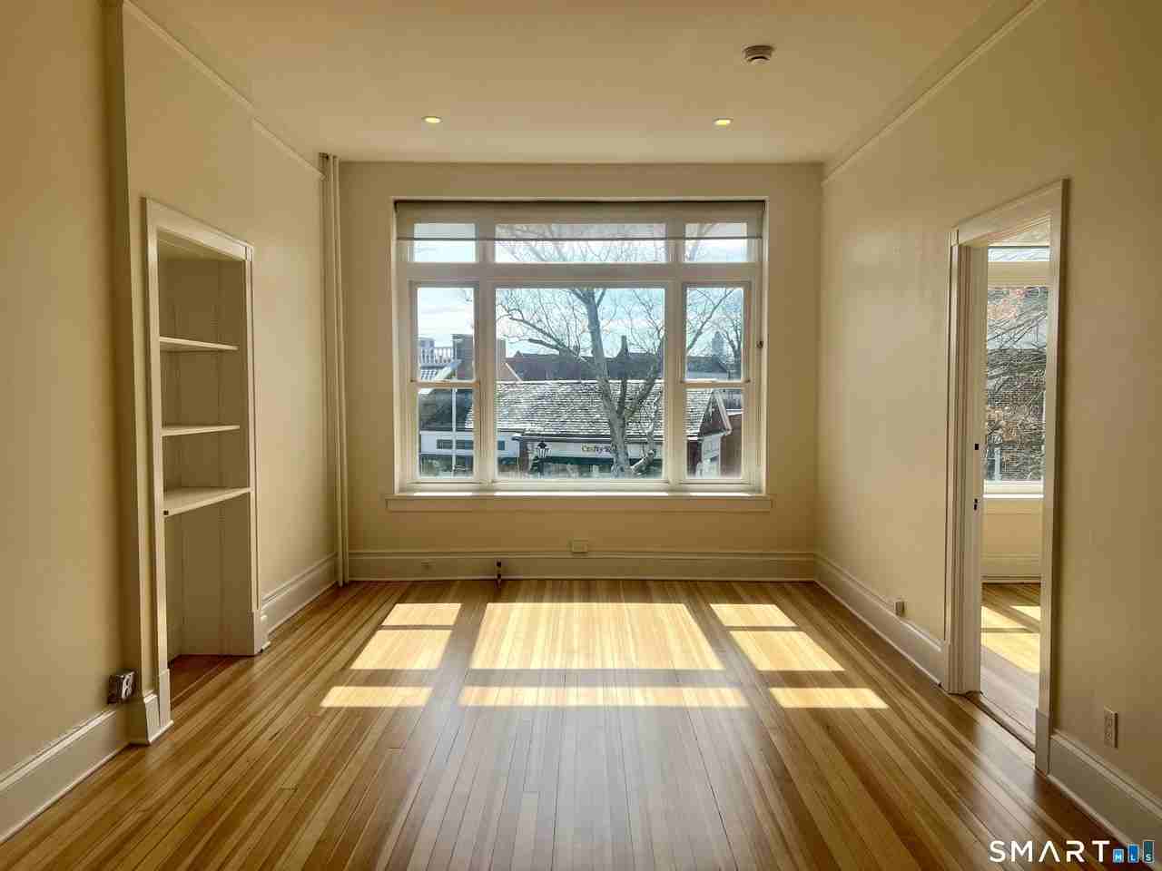 88 Main St - Photo 7 of 26