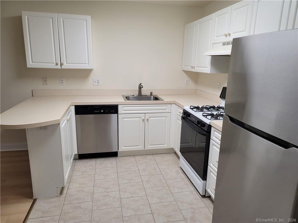 1 Daskams Ln Unit 1b - Photo 6 of 15