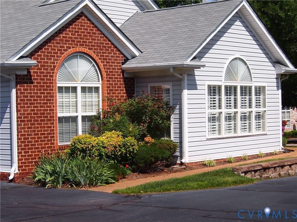 7351 Norwood Pond Pl - Photo 2 of 24