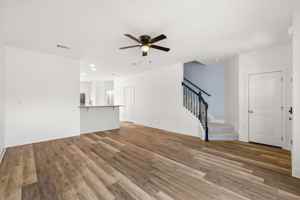 featured image of 140 Kinley Ave