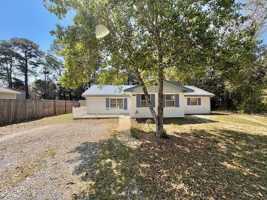 featured image of 4254 Lancaster Dr