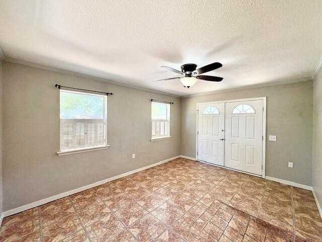 4254 Lancaster Dr - Photo 5 of 29