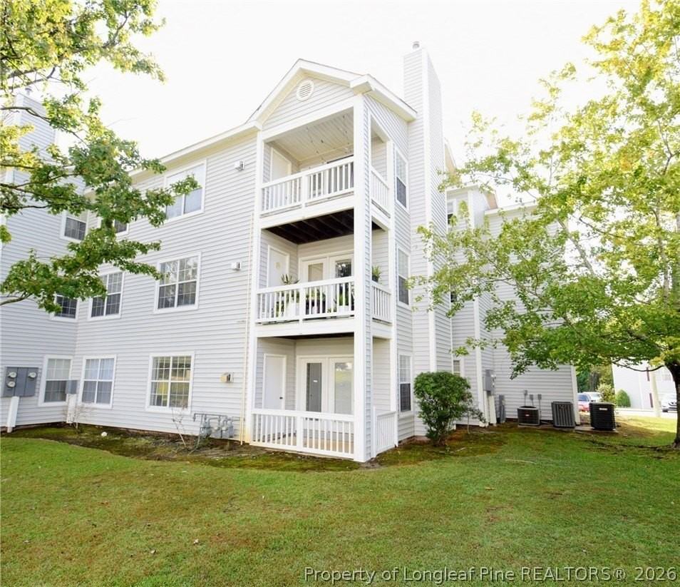 224 Waterdown Dr Apt 1 - Photo 3 of 19