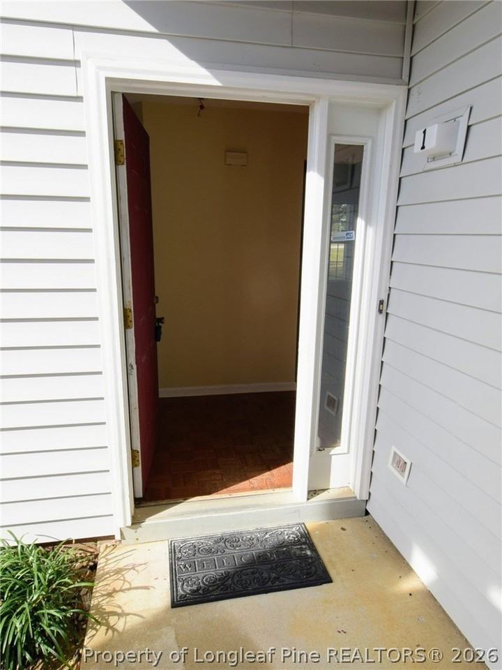 224 Waterdown Dr Apt 1 - Photo 4 of 19