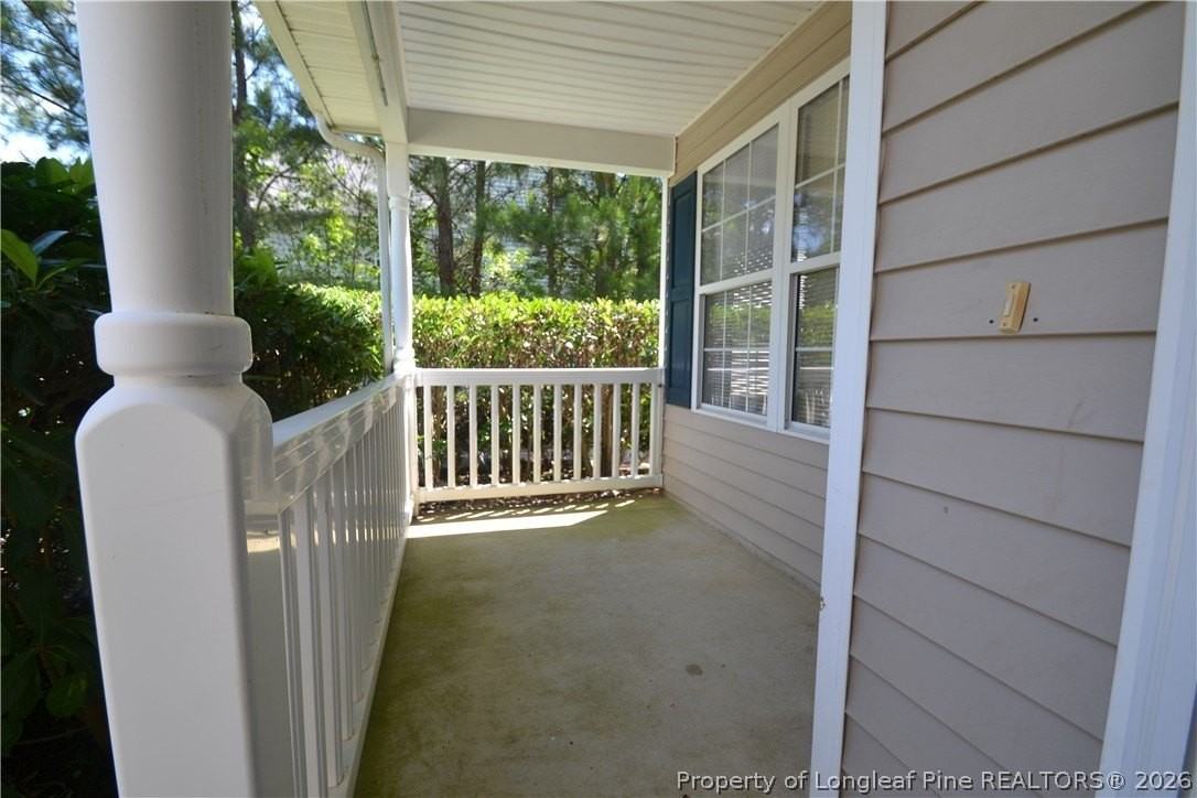 1914 Sterling Hill Dr - Photo 2 of 46