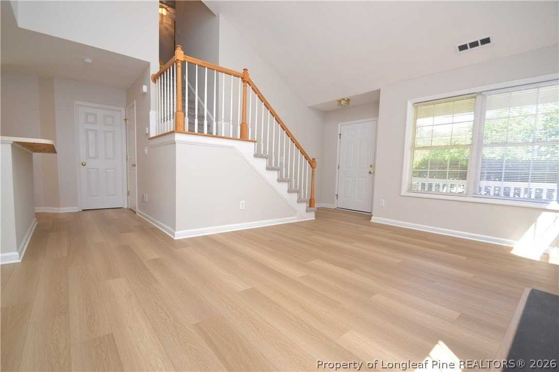 1914 Sterling Hill Dr - Photo 5 of 46