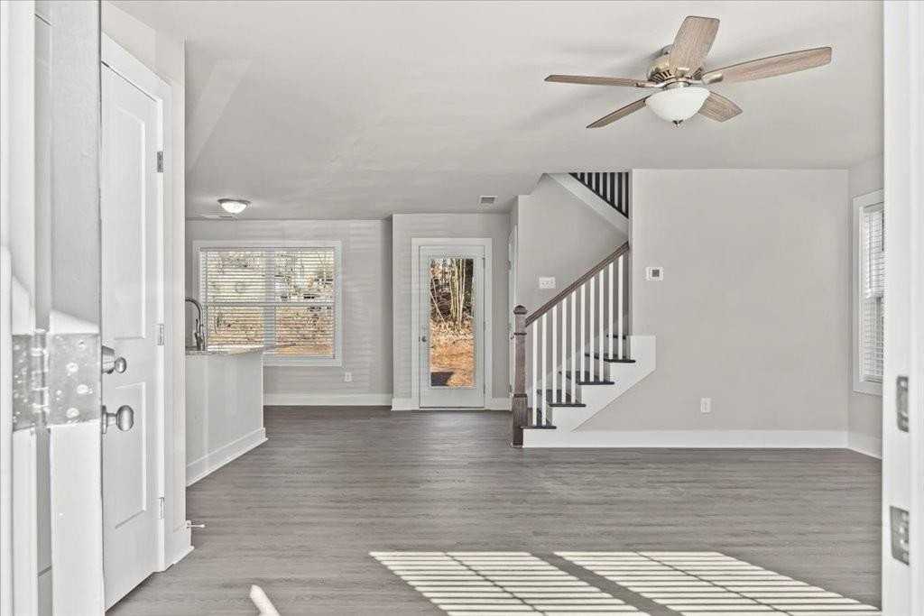 3545 Catalina Dr - Photo 5 of 18