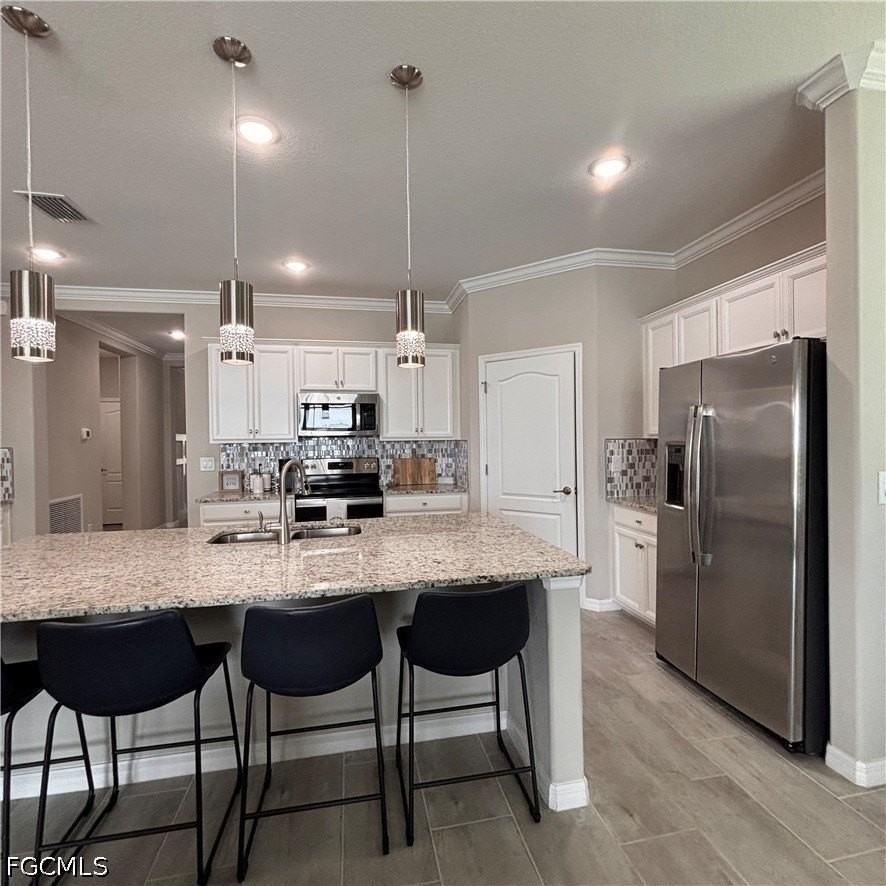 4028 E Hampton Cir - Photo 5 of 33