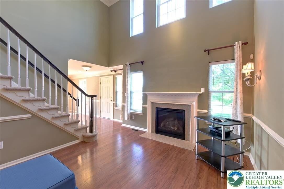 4107 Bunker Hill Dr S - Photo 6 of 20